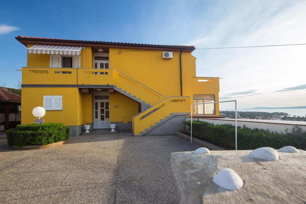 The Manzoni Family 5 Hotel Punat Exterior photo